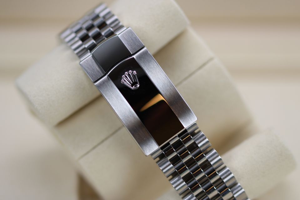 Rolex Datejust 41 126334 Image 4